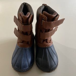 GAP Snow Boots